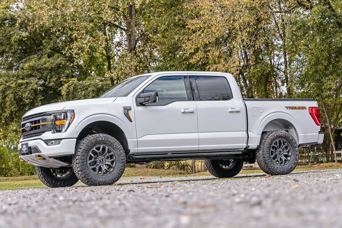 Rough Country 2.5 Inch Lift Kit | Ford F-150 Tremor 4WD (2021-2025)
