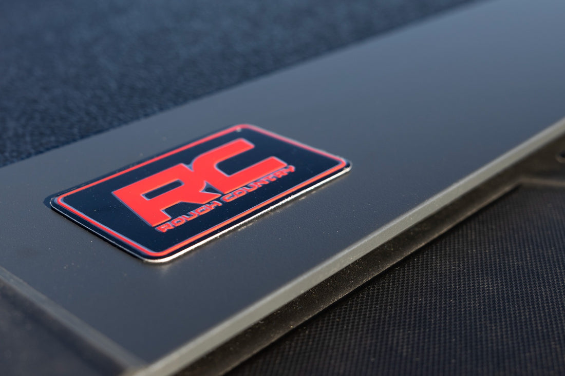 Rough Country Hard Low Profile Bed Cover | Chevy/GMC Canyon/Colorado (15-26)