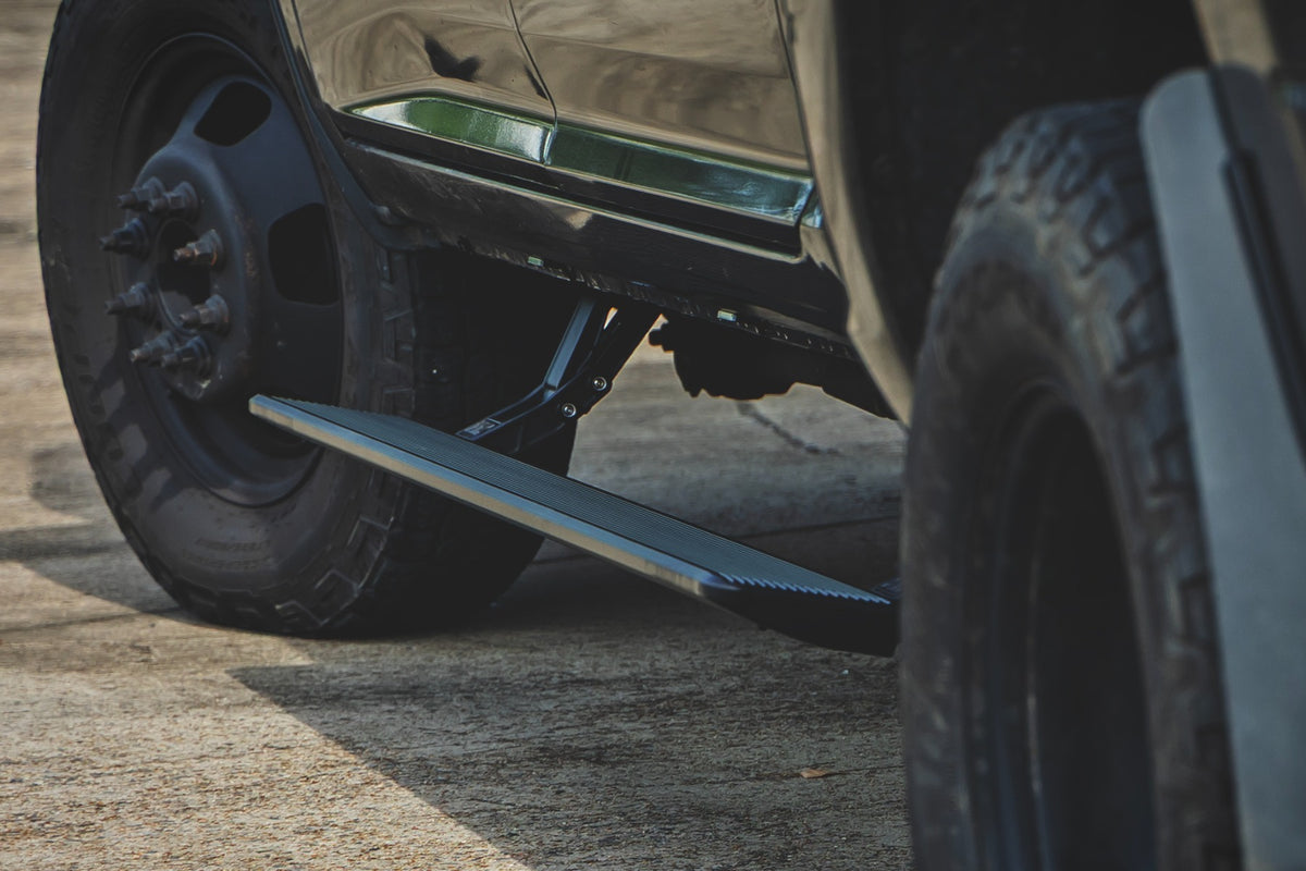 Rough Country Power Running Boards | HT-Series | Ram 1500 2WD/4WD (2009-2018 & Classic)