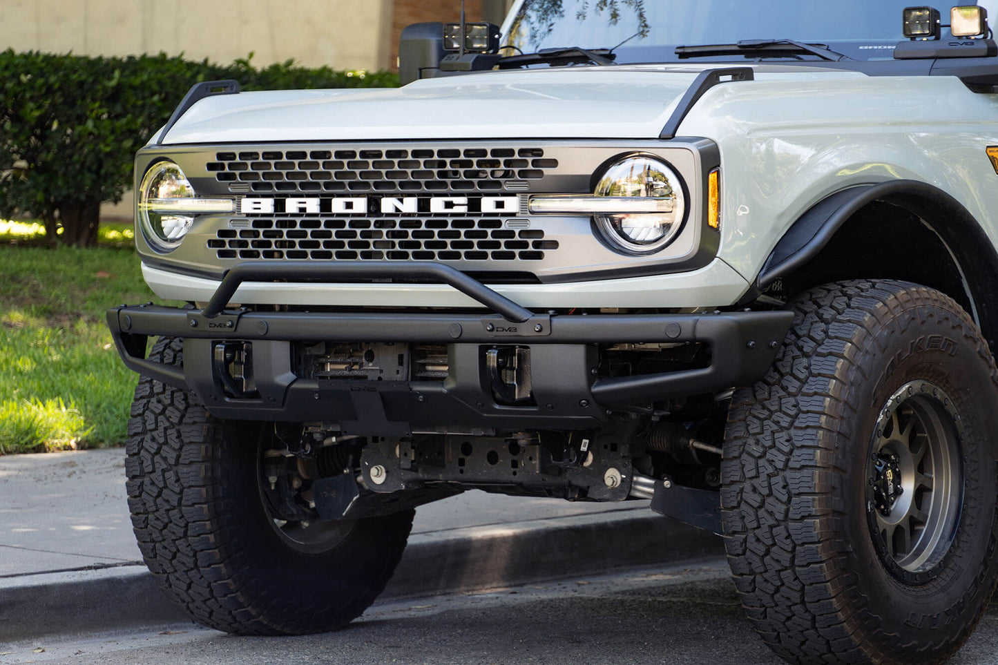 ford-bronco-front-license-plate-bracket.jpg