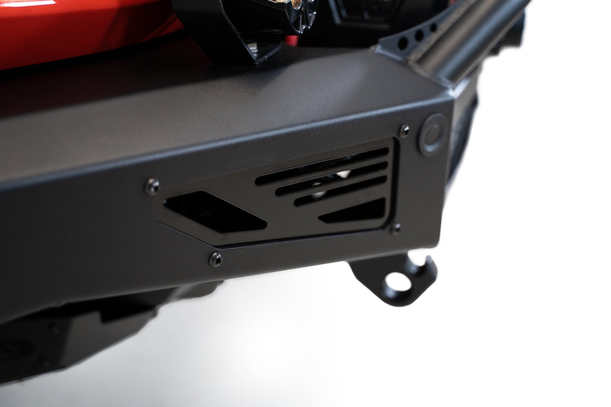 ford-bronco-raptor-off-road-front-winch-bumper.jpg