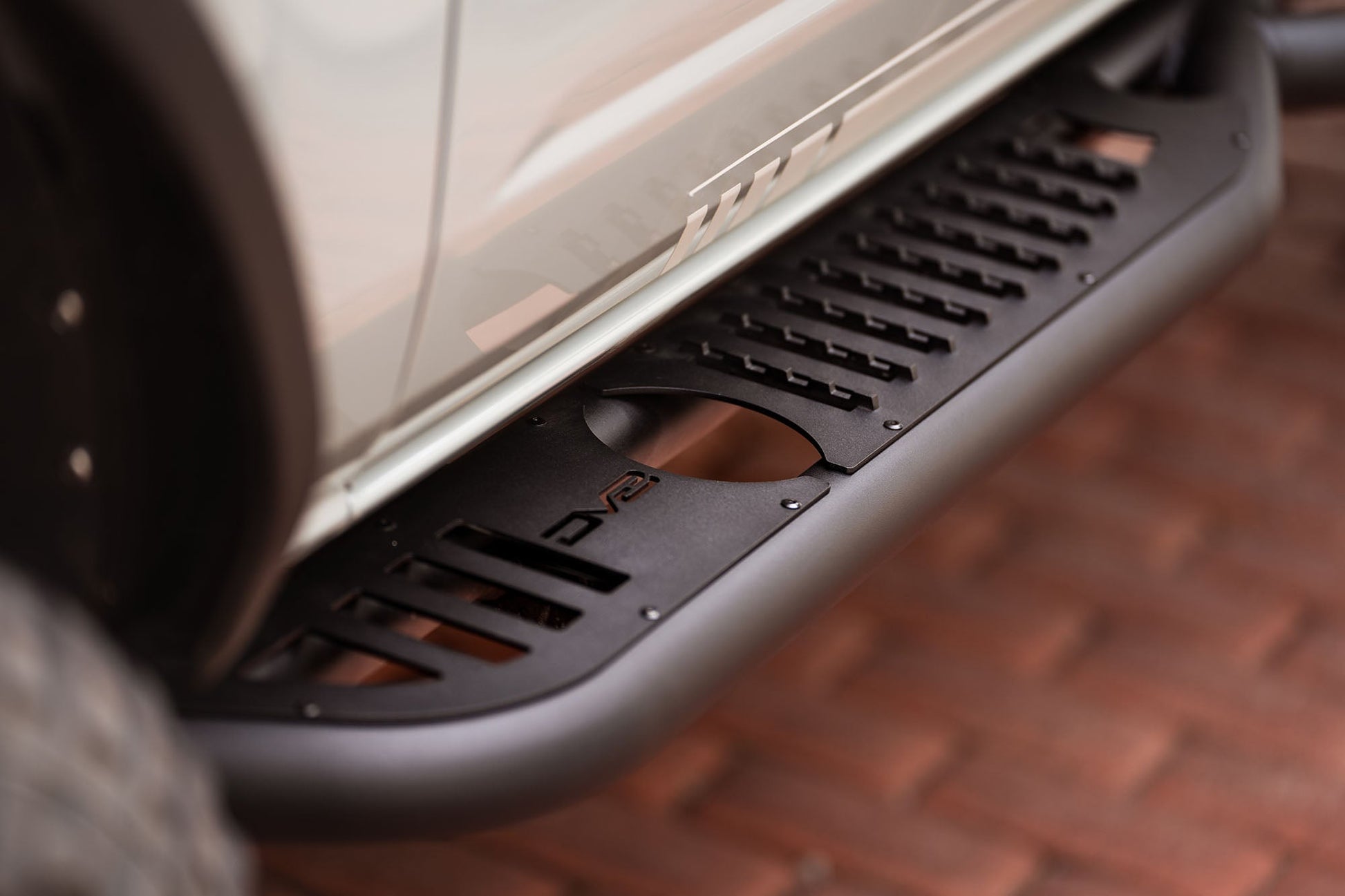 ford-bronco-side-steps-4.jpg