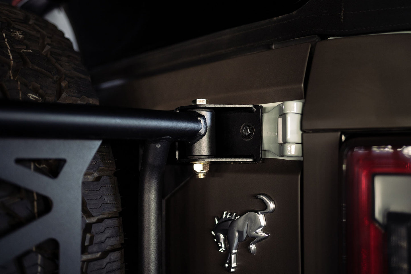 ford-bronco-spare-tire-guard-accessory-mount.jpg