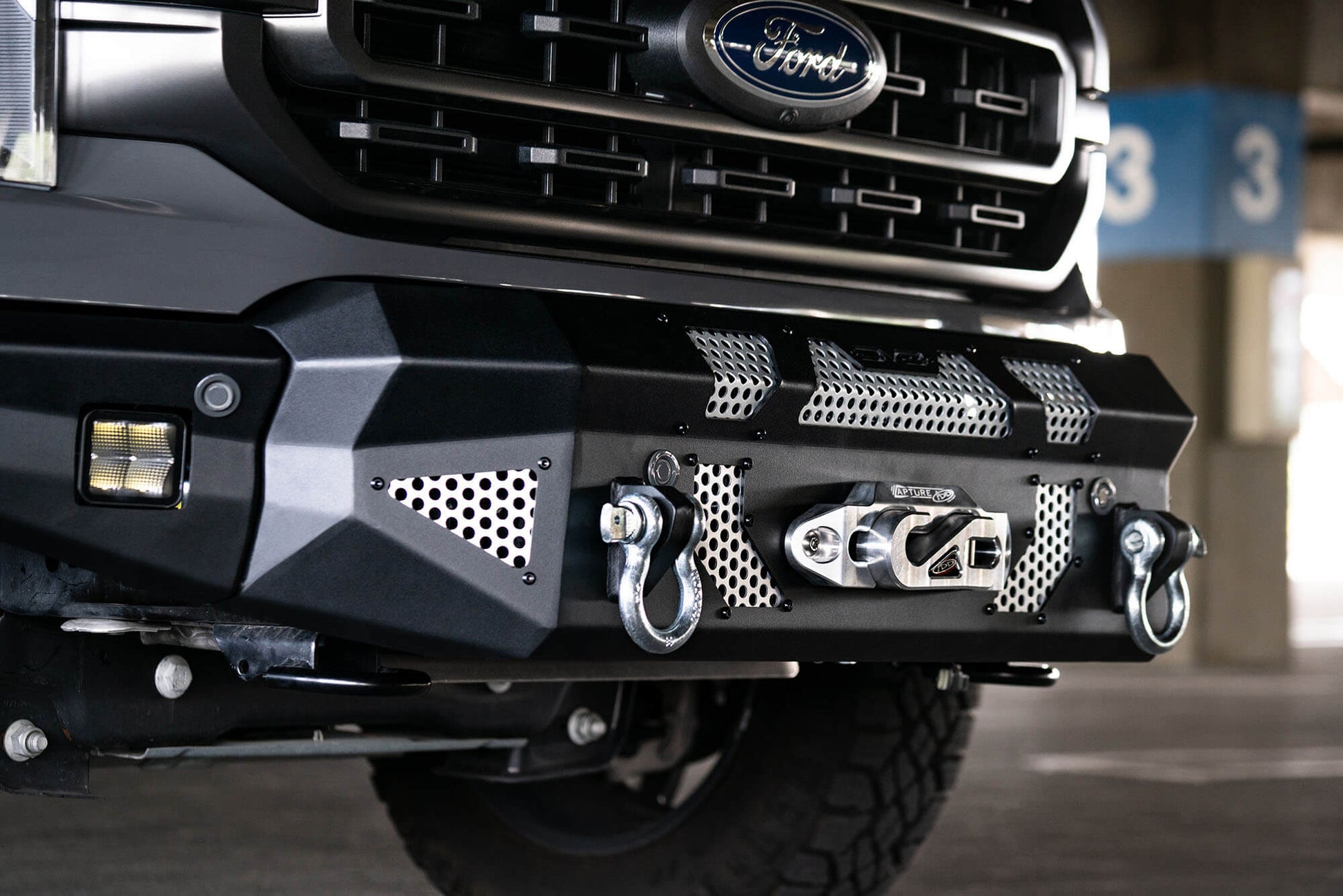 ford-f150-winch-front-bumper.jpg