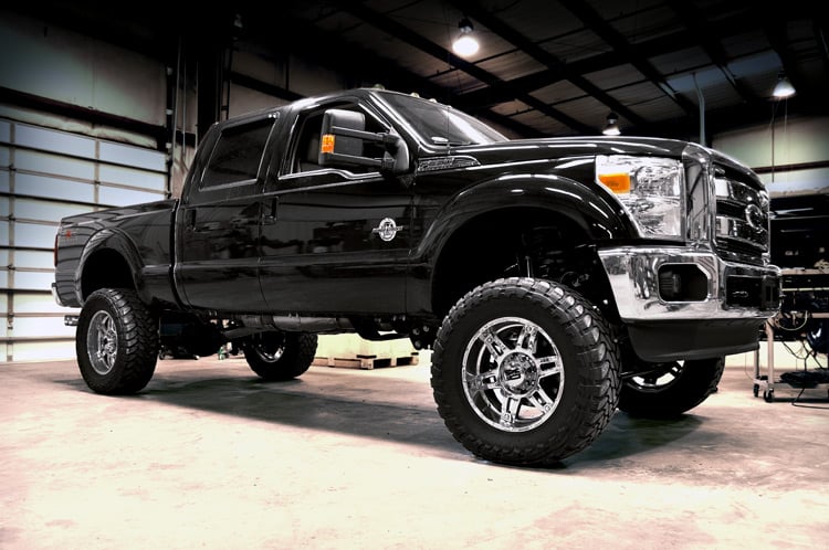 Rough Country (58940) 6 Inch Lift Kit | 4 Link | OVLD | M1 | Ford F-250 Super Duty 4WD (2015-2016)