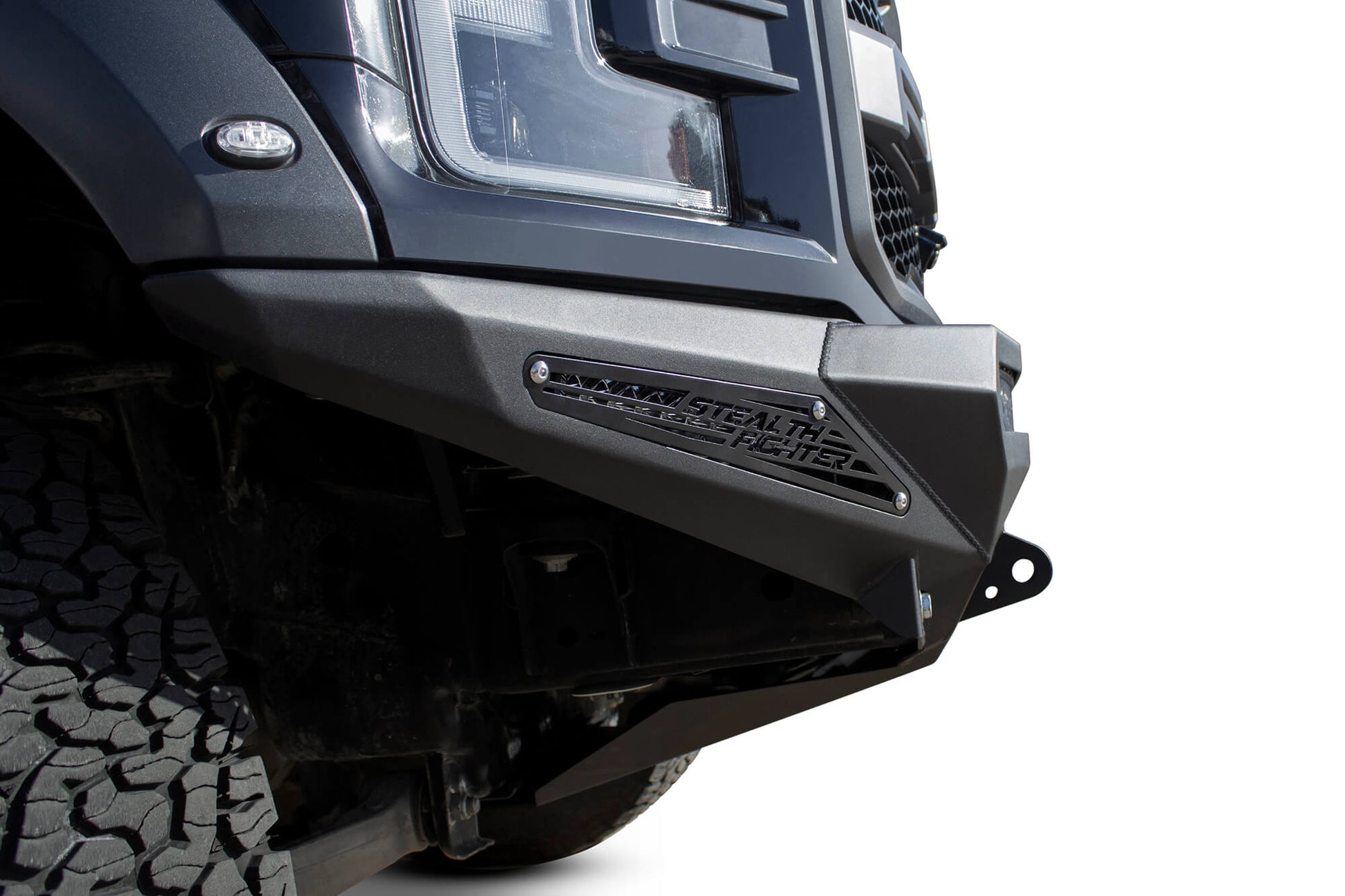 ford-raptor-front-bumper_bd72e36c-b910-4745-a632-c1d0319edc81.jpg