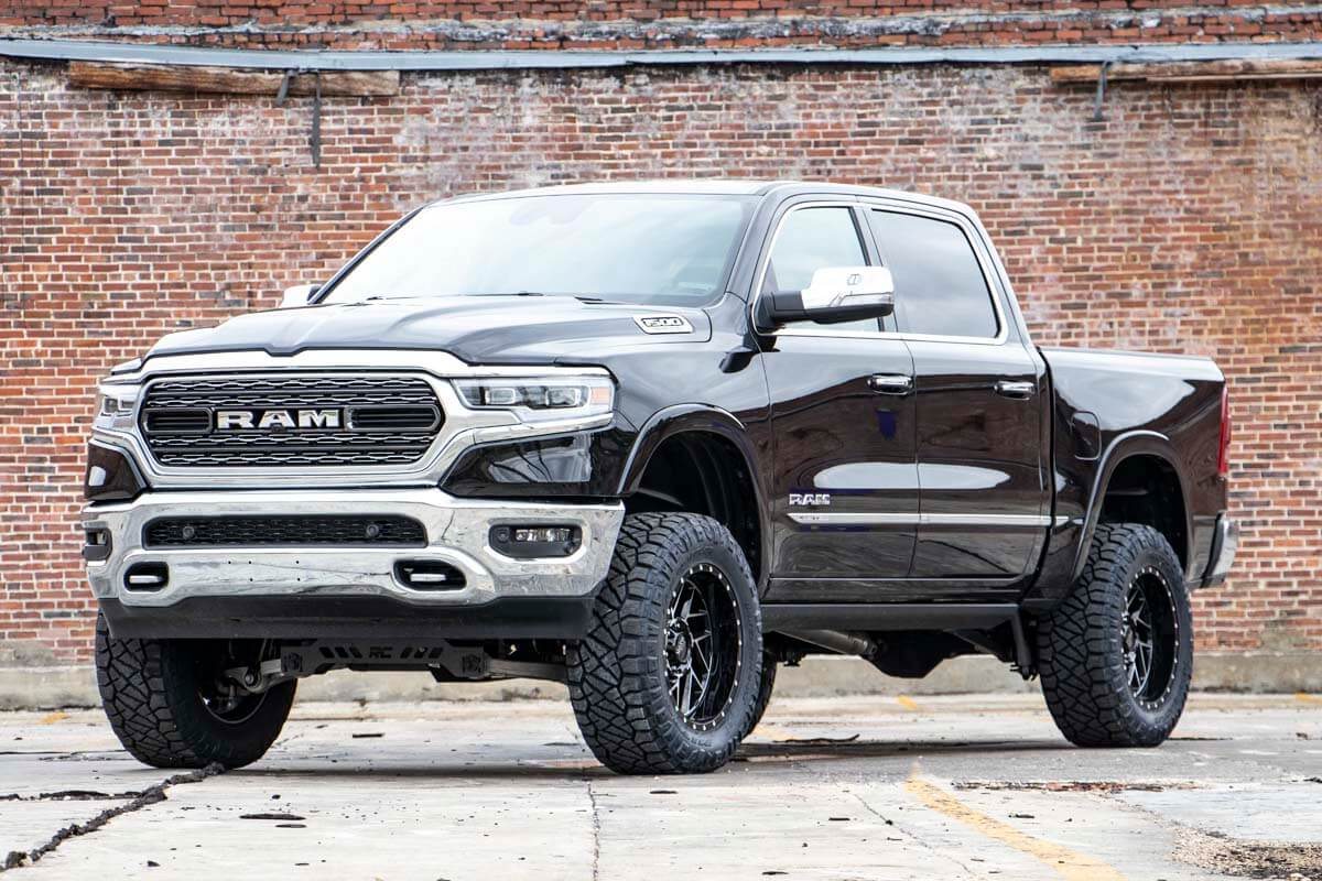 Rough Country 5 Inch Lift Kit | Air Ride | Ram 1500 4WD (2019-2024)