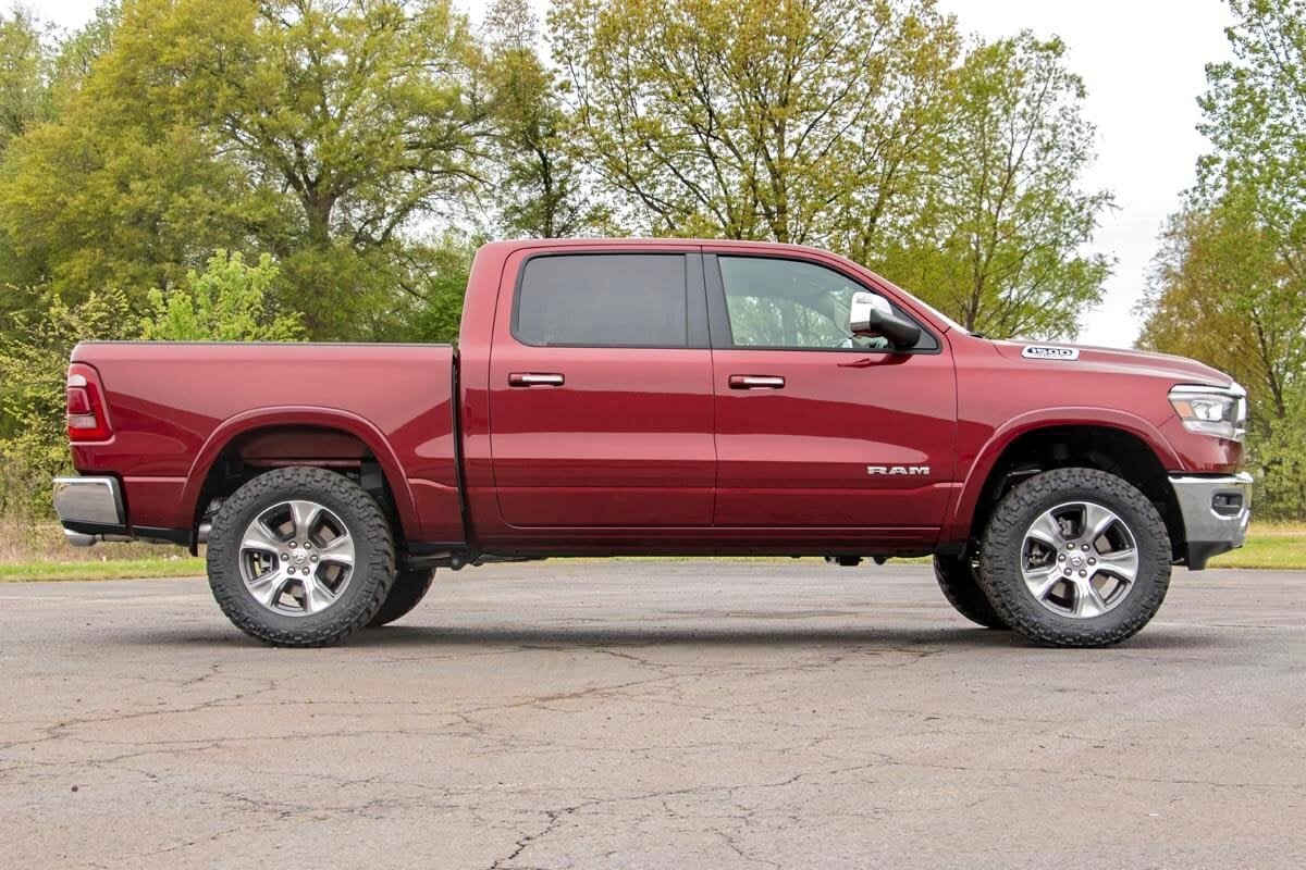 Rough Country (31430) 3.5 Inch Lift Kit | Ram 1500 2WD/4WD (2019-2024)