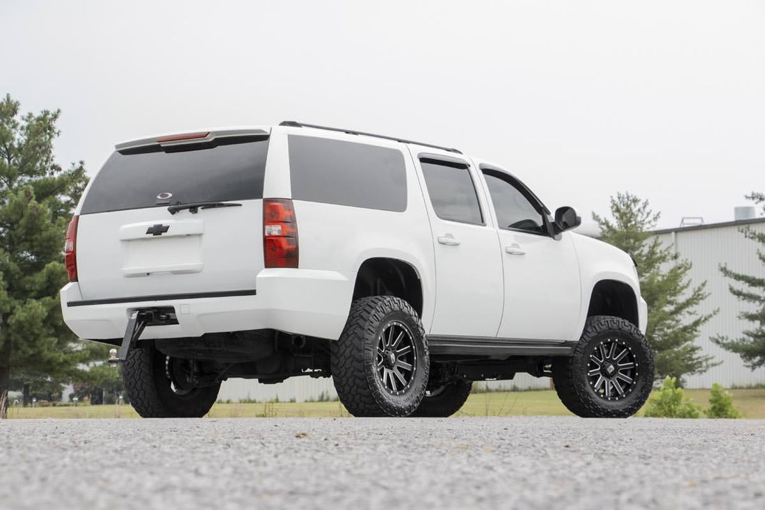 Rough Country 7 Inch Lift Kit | Chevy/GMC SUV 1500 2WD/4WD (2007-2014)