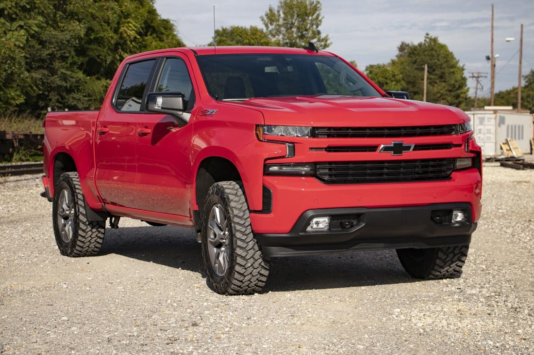 Rough Country 3.5 Inch Lift Kit | Chevy Silverado 1500 2WD/4WD (2019-2024 & Refresh)