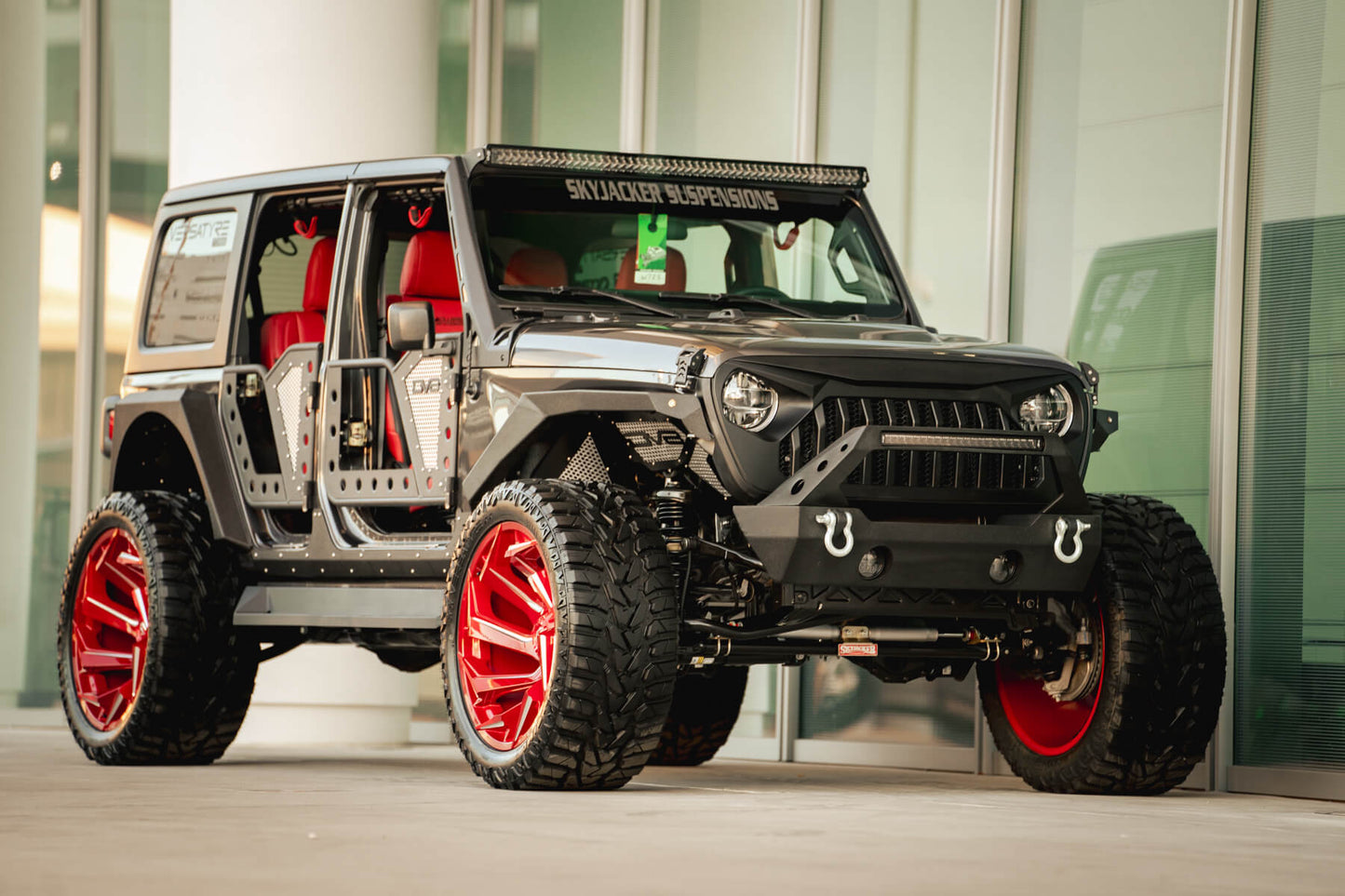 jeep-jl-grille.jpg