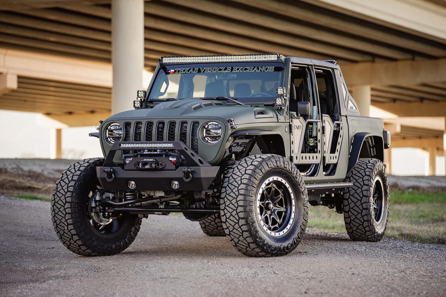 jeep-jt-jl-heat-dispersion-hood.jpg