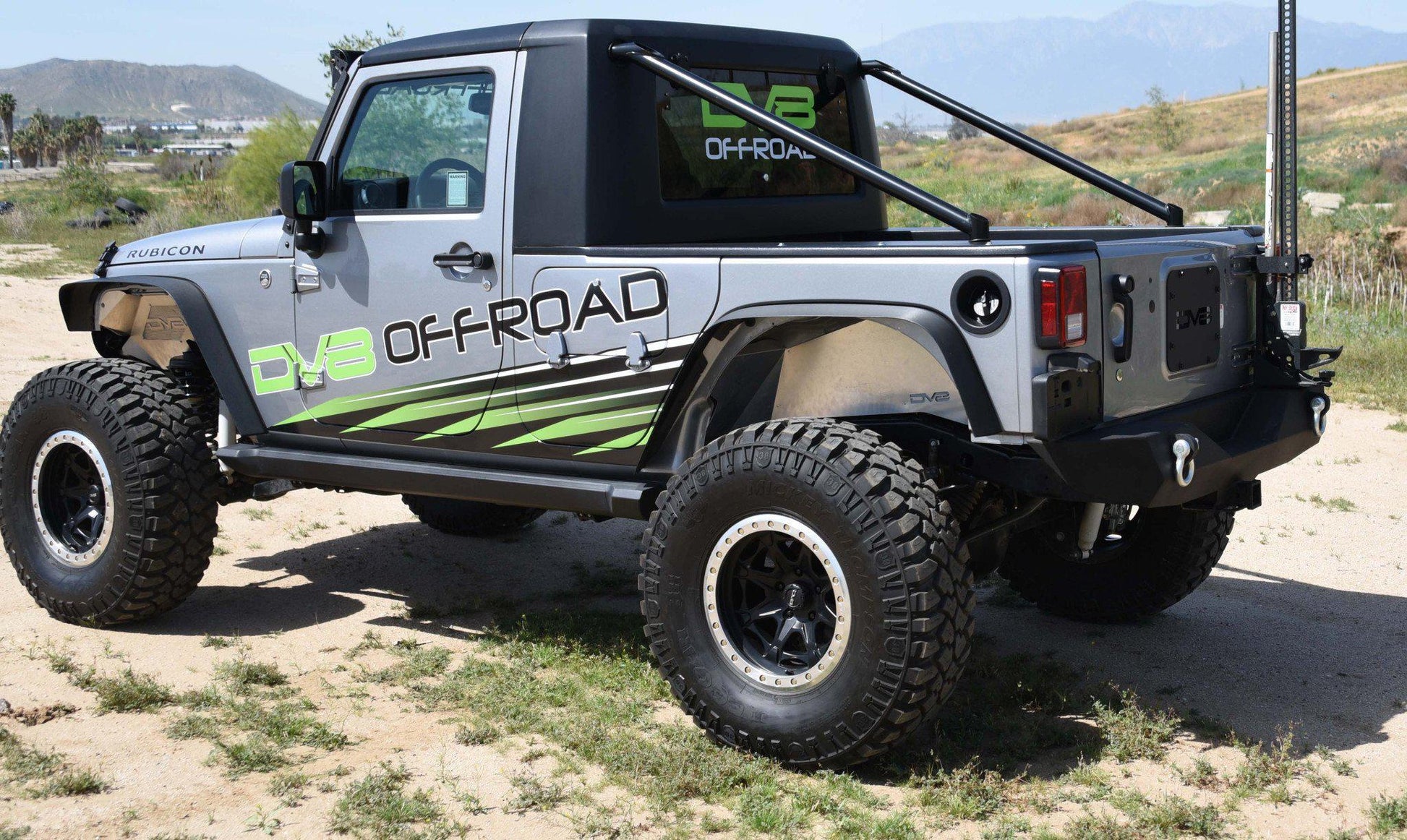 jk-front-inner-fenders-with-rock-lights-black-dv8-offroad-infend-12.jpg
