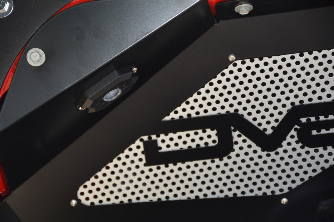 jk-front-inner-fenders-with-rock-lights-black-dv8-offroad-infend-16.jpg