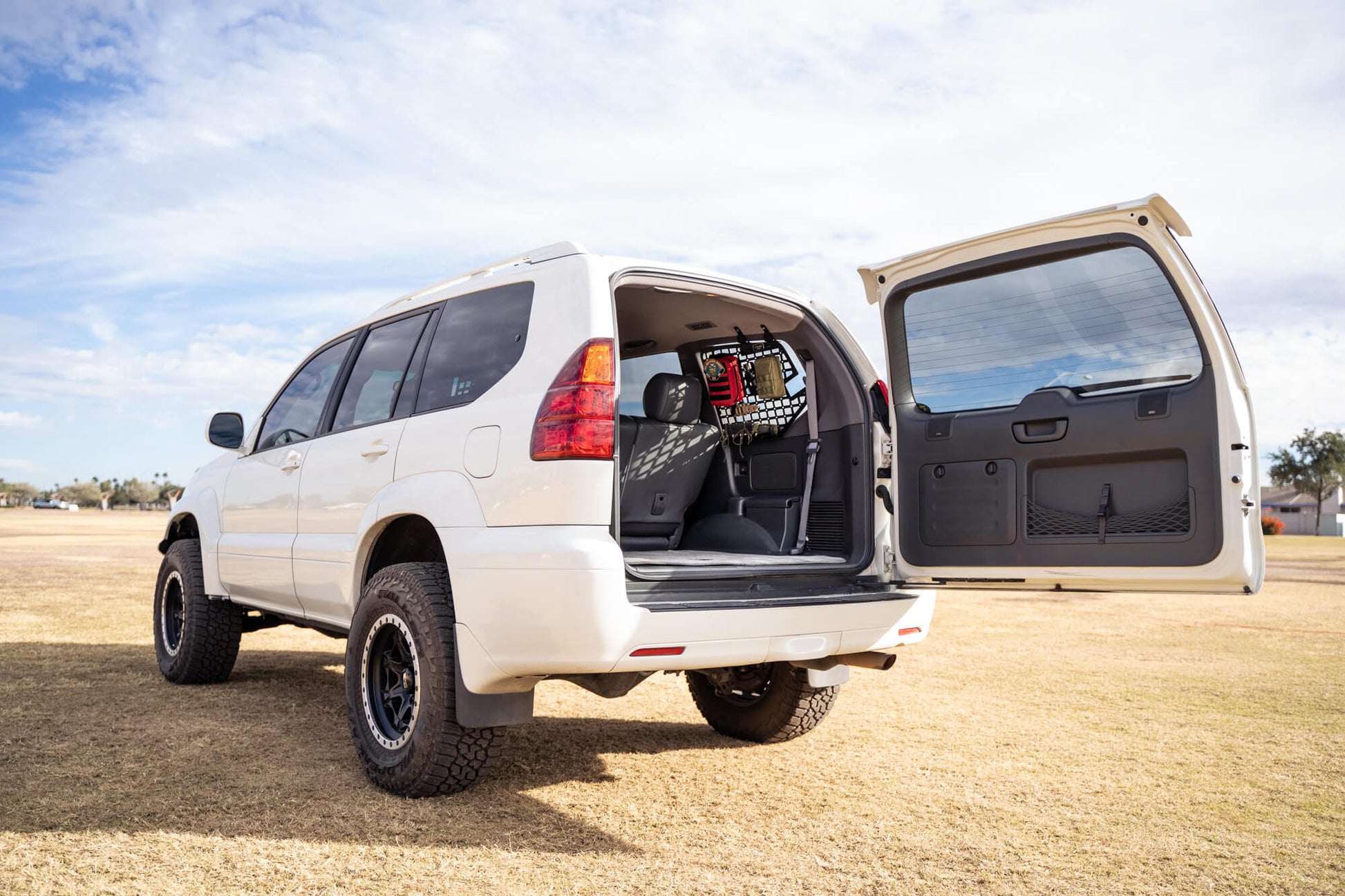 lexus-gx-470-rear-windows-molle-panel-storage.jpg