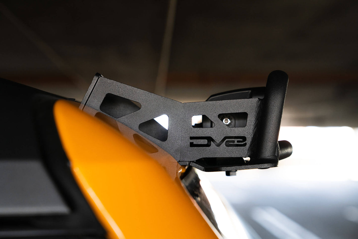 light-bar-bracket-bronco.jpg