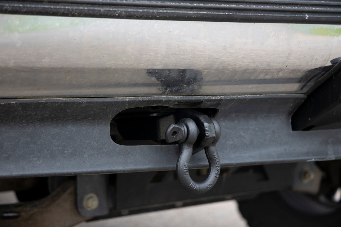 Rough Country GM Tow Hook to Shackle Conversion Kit (88-98 C1500 | K1500)