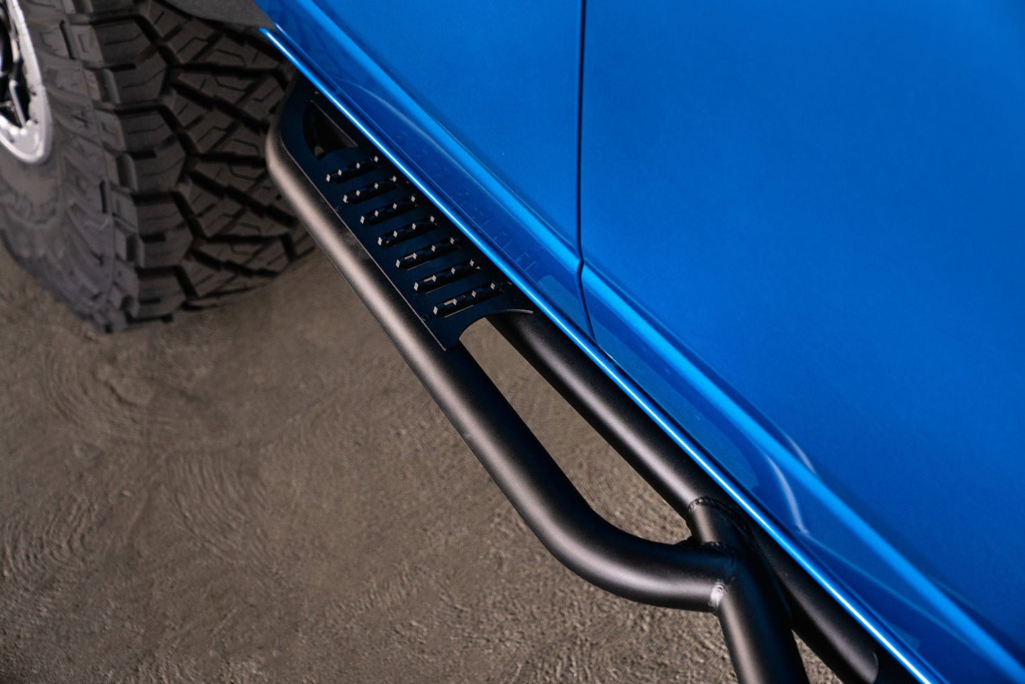 oe-plus-series-side-steps.jpg