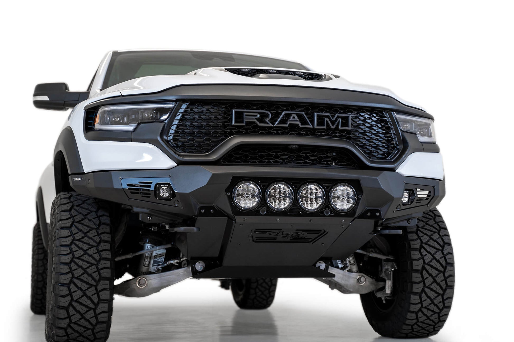 ram-trx-accessories_2b273011-ec33-48dc-87a3-5f62f44d6b5c.jpg