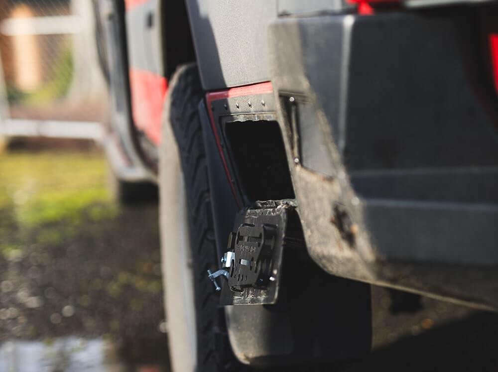sprinter-144-rear-panel-storage-locker.jpg