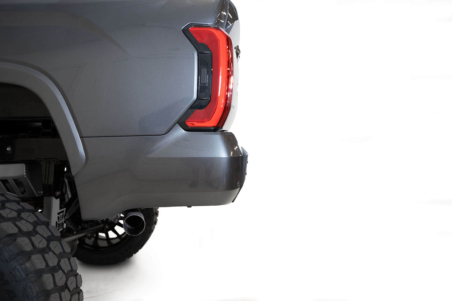 toyota-tundra-off-road-rear-bumper.jpg