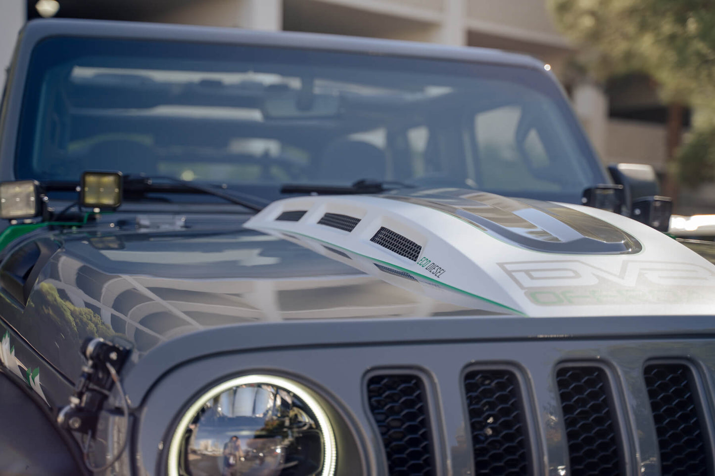 wrangler-jl-heat-dispersion-hood.jpg