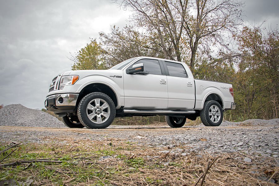 Rough Country (52250) 2 Inch Lift Kit | Vertex | Ford F-150 4WD (2009-2013)