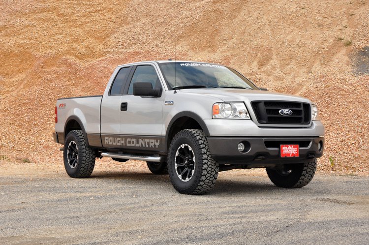 Rough Country (57031) 2.5 Inch Lift Kit | N3 Struts/N3 | Ford F-150 4WD (2004-2008)