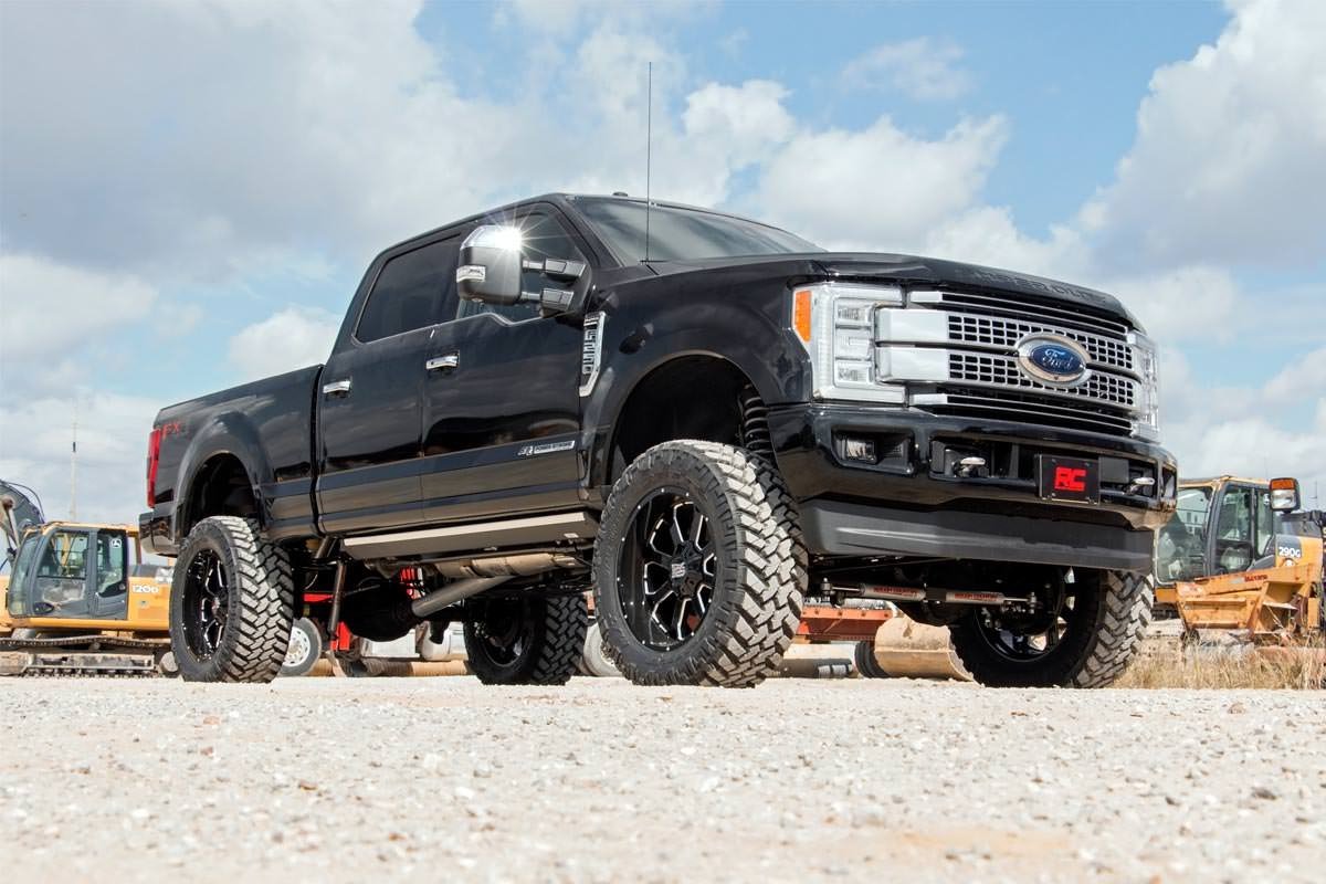 Rough Country (55458) 6 Inch Lift Kit  |  OVLD  |  C/O V2 | Ford F-250/F-350 Super Duty 4WD (17-22)