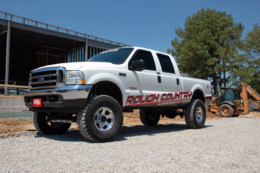 Rough Country (49470) 4 Inch Lift Kit | Rear Blocks | V2 | Ford F-250/F-350 Super Duty 4WD (1999)