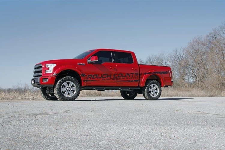 Rough Country (55570) 4 Inch Lift Kit | RR V2 | Ford F-150 4WD (2015-2020)