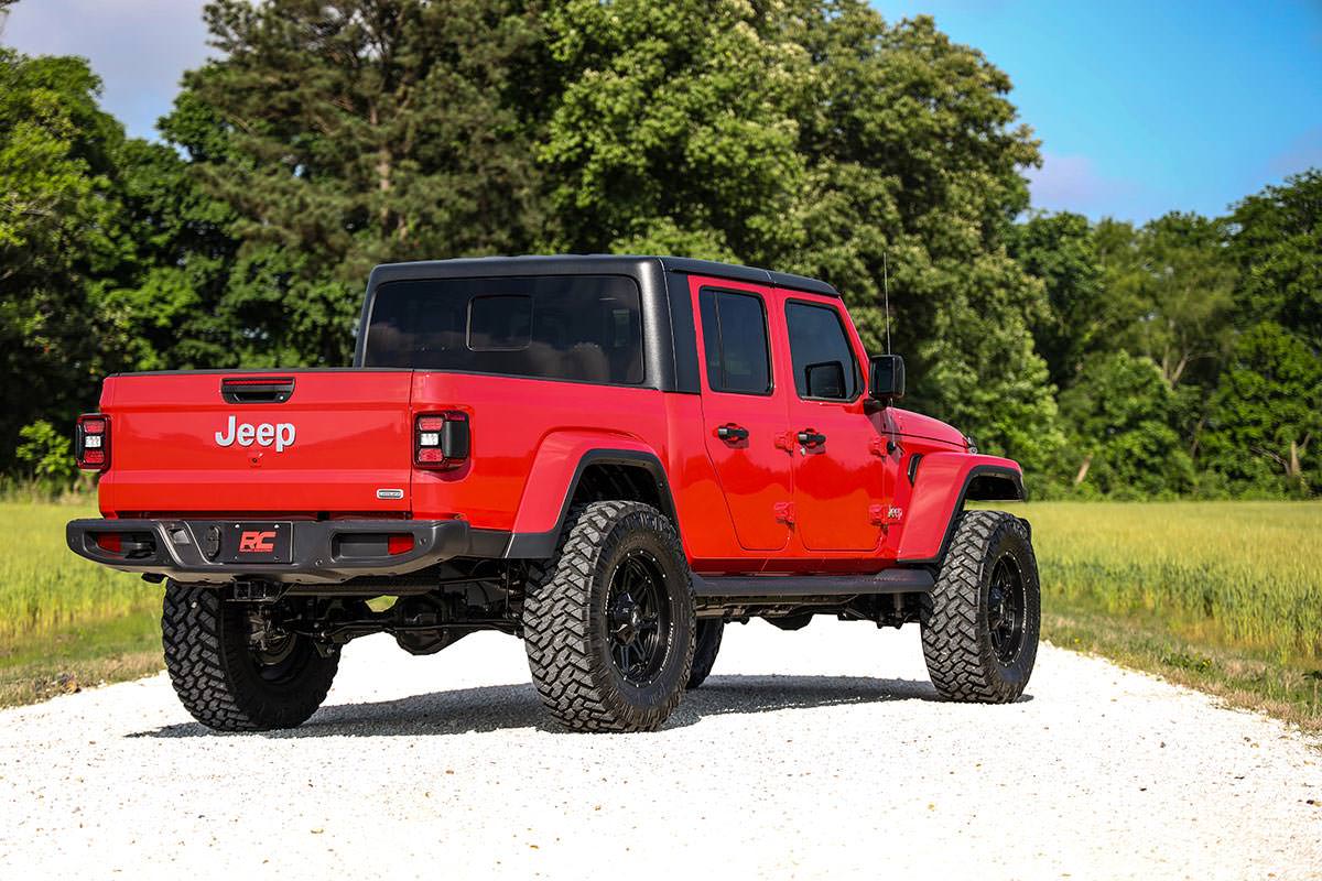 Rough Country (64970) 3.5 Inch Lift Kit | Springs | V2 | Jeep Gladiator JT 4WD (2020-2024)