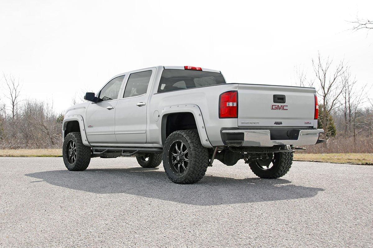 Rough Country (22330) 5 Inch Lift Kit | Cast Steel | Chevy/GMC 1500 4WD (14-18)