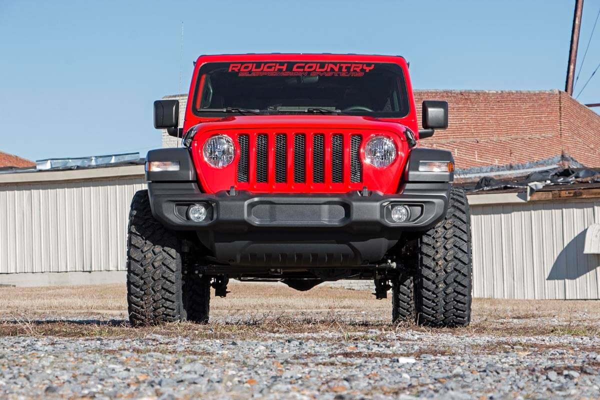 Rough Country (67731) 2.5 Inch Lift Kit | Coils | Jeep Wrangler Unlimited 4WD (2018-2023)