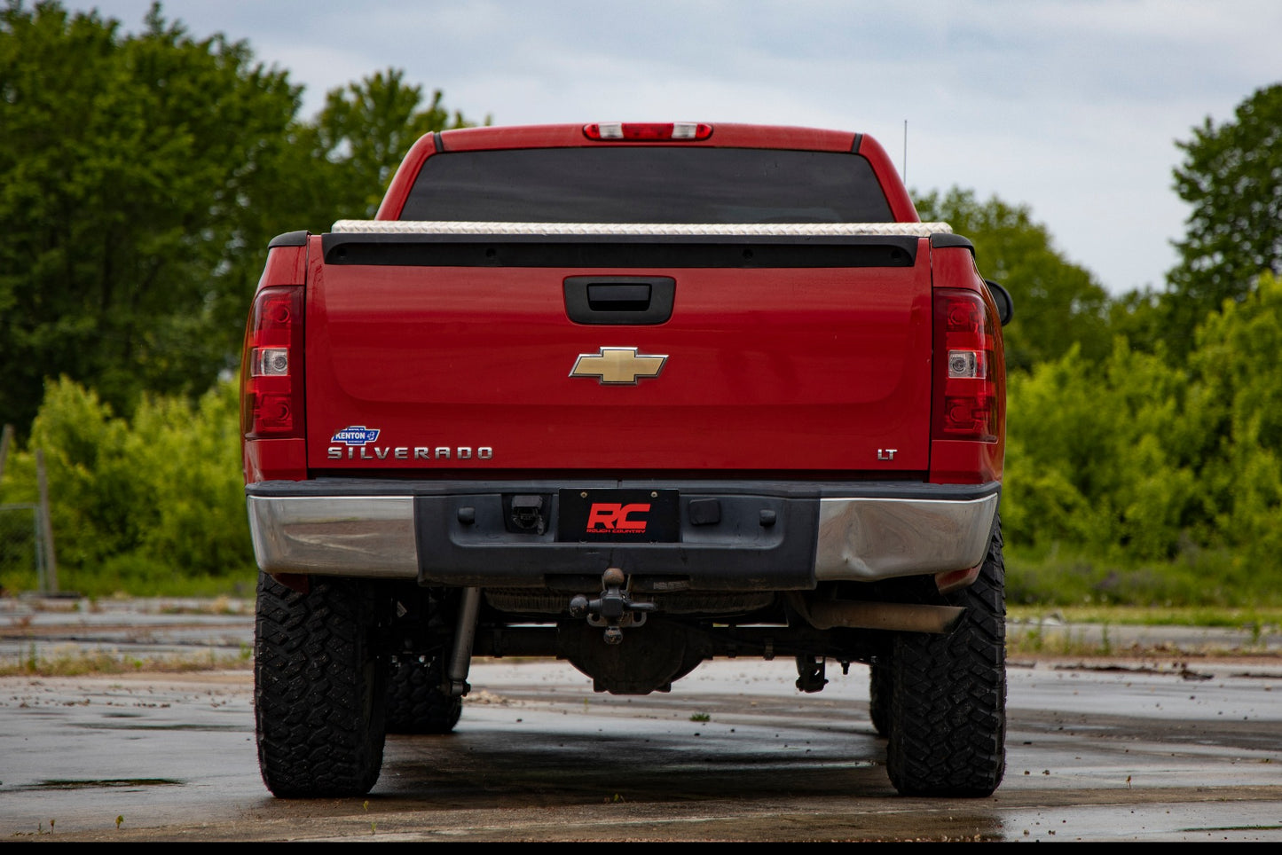 Rough Country (10870) 5 Inch Lift Kit | V2 | Chevy/GMC 1500 2WD (07-13)