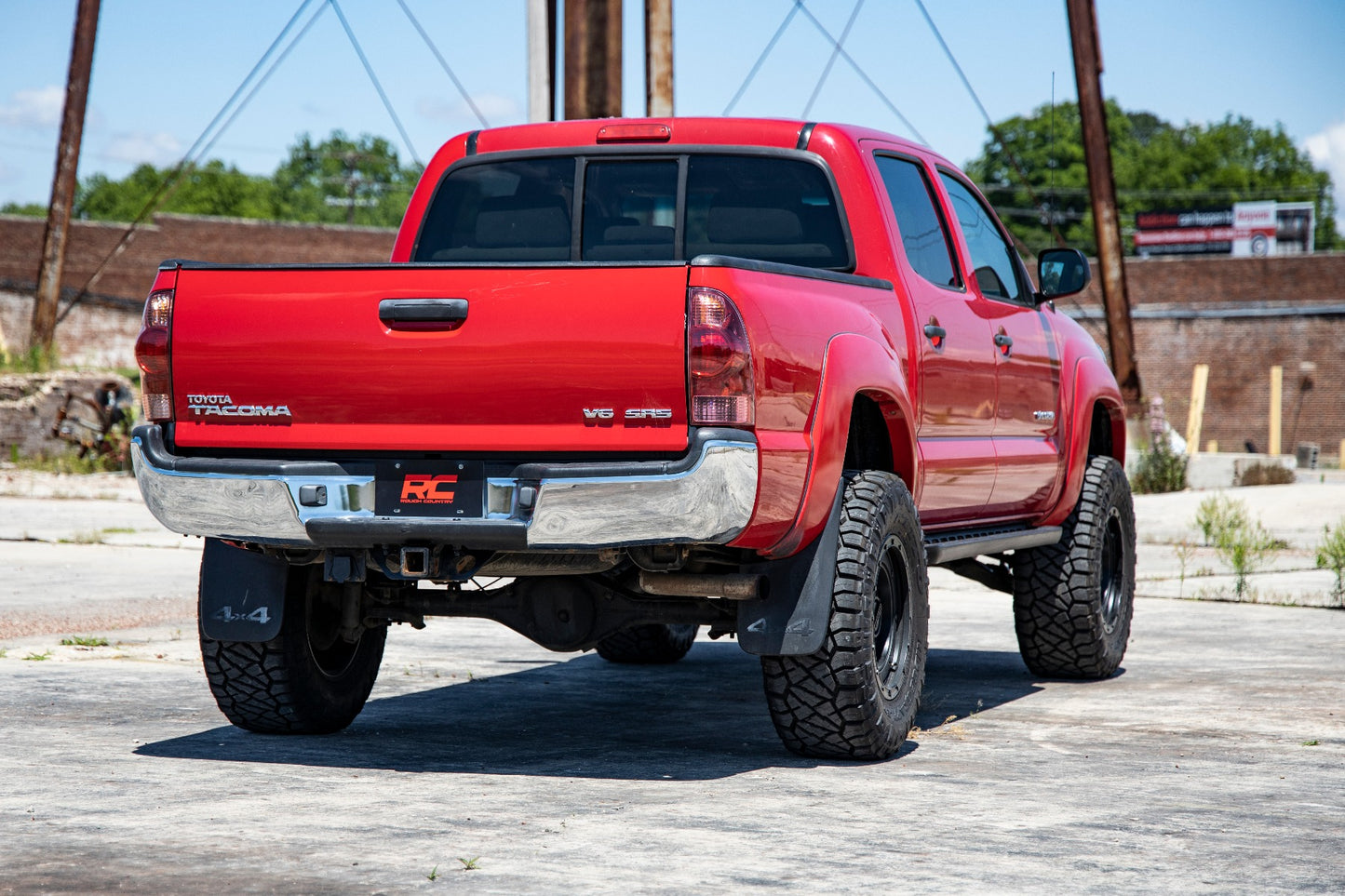 Rough Country (74232) 3.5 Inch Lift Kit | UCA | N3 Struts | Toyota Tacoma 4WD (2005-2023)