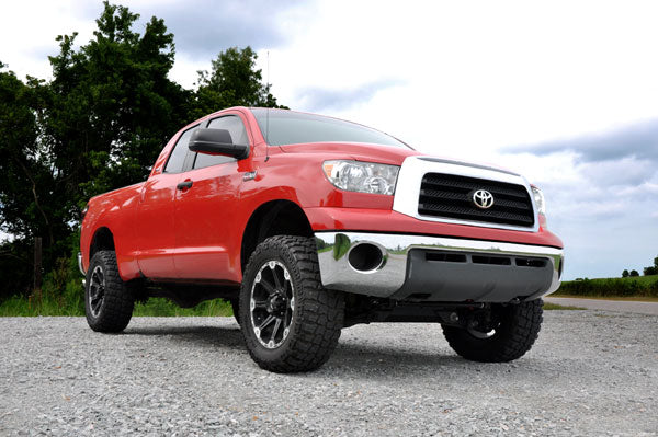 Rough Country (75331) 4.5 Inch Lift Kit | N3 Struts | Toyota Tundra 4WD (2007-2015)